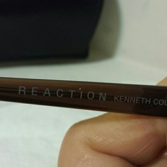 Sunglass Reaction - Picture 6 of 8